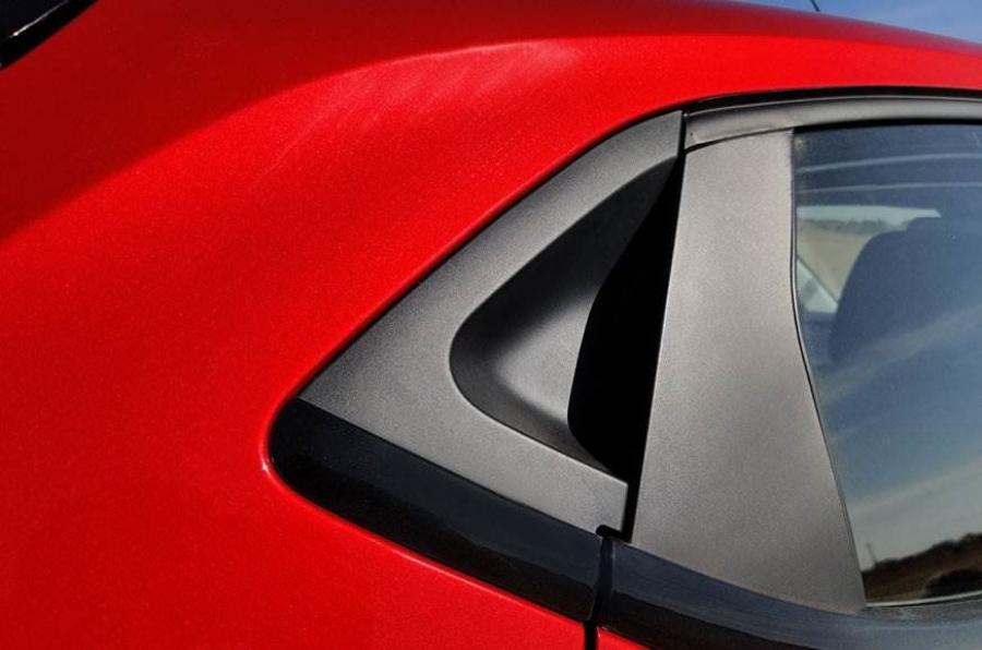 Детали экстерьера Tata Altroz 2019 года  (фото 8 из 29)